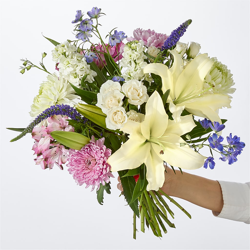 Winter Celebration Bouquet – Bruce Philp Florist, Windsor ON