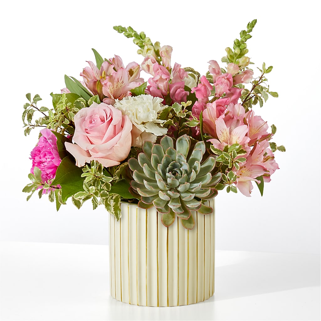 Magenta Musings Bouquet – Bruce Philp Florist, Windsor ON