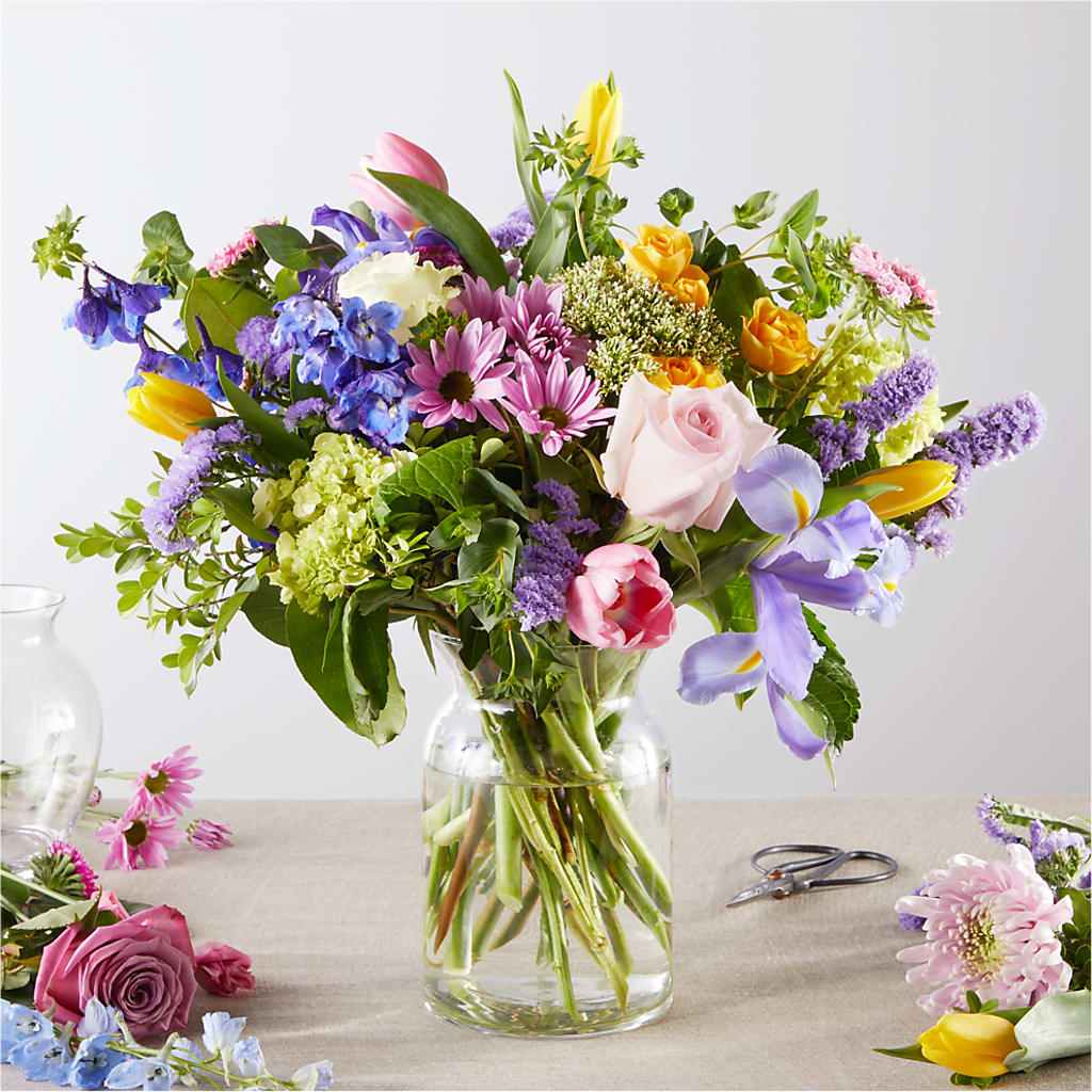 Pastel Tradition - A Florist Original – Bruce Philp Florist, Windsor ON