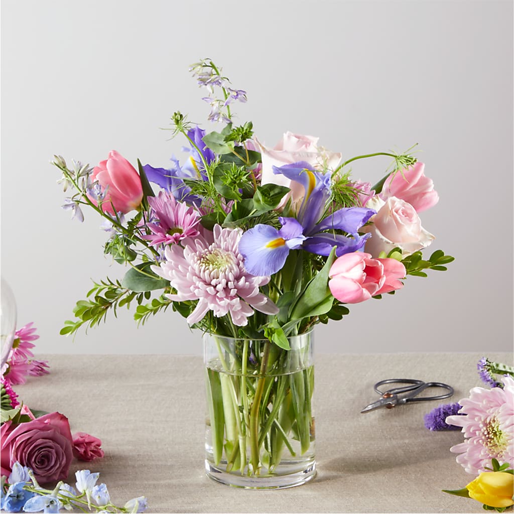 Pastel Tradition - A Florist Original – Bruce Philp Florist, Windsor ON