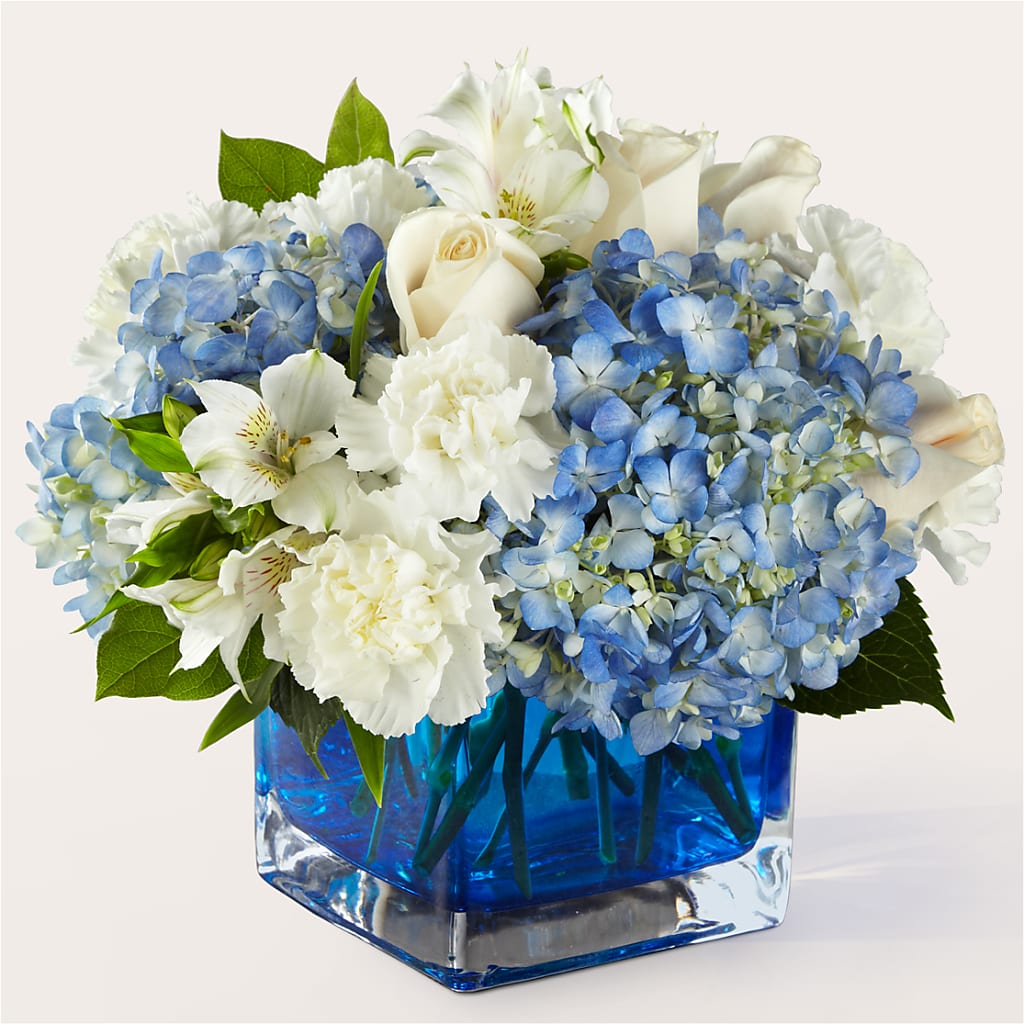 Soothing Waters Bouquet – Bruce Philp Florist, Windsor ON