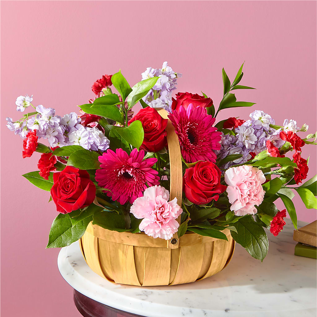 Pink Picnic Basket – Bruce Philp Florist, Windsor ON