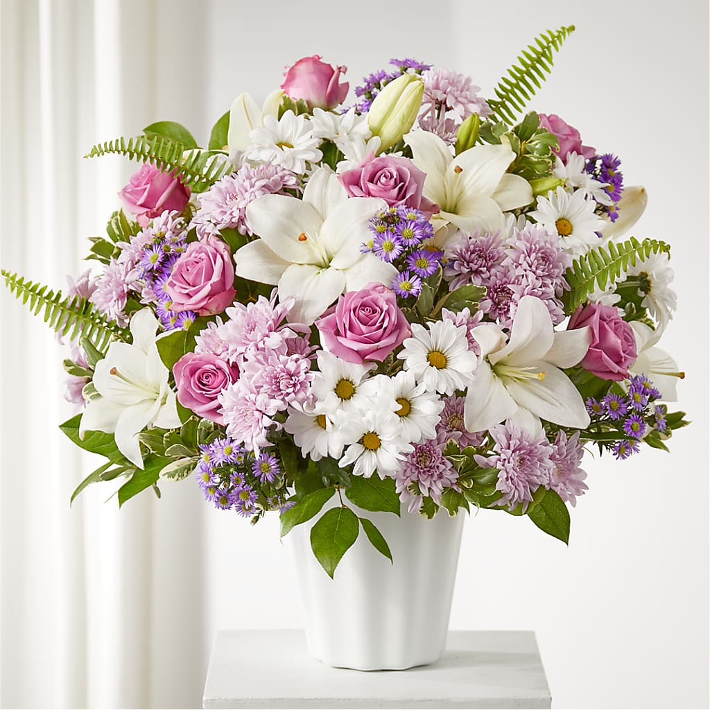 Warmest Thoughts Tabletop Basket – Bruce Philp Florist, Windsor ON