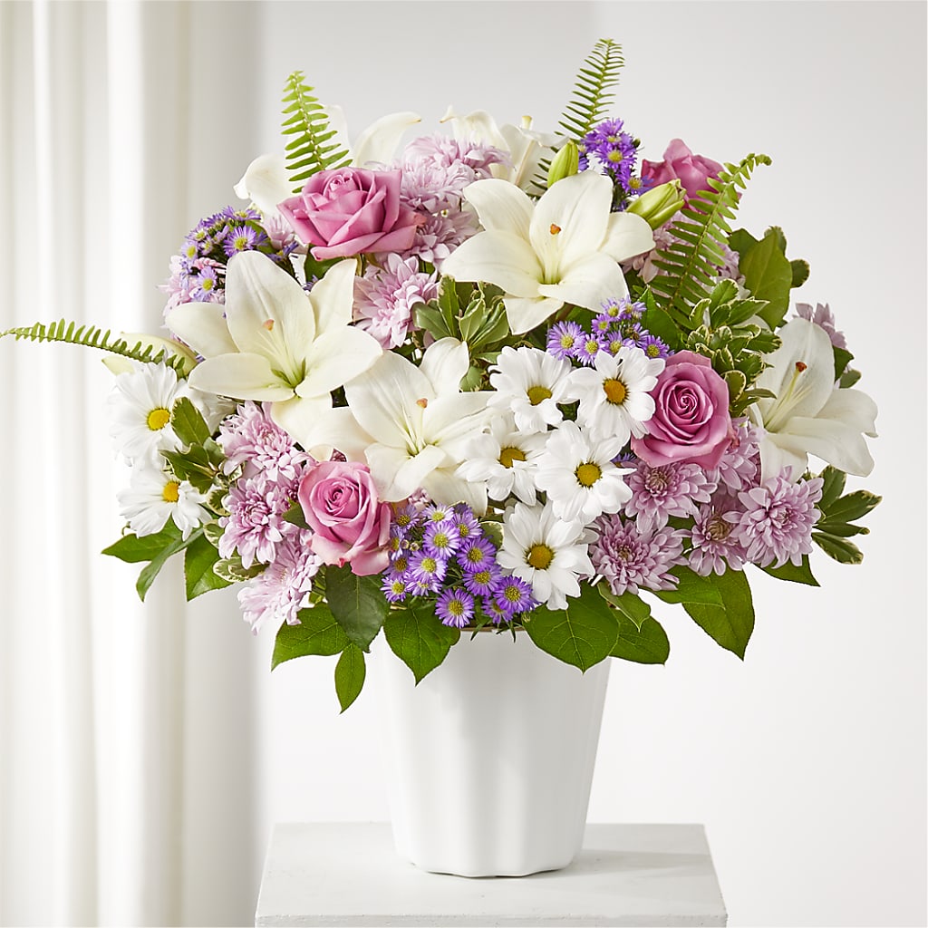 Warmest Thoughts Tabletop Basket – Bruce Philp Florist, Windsor ON