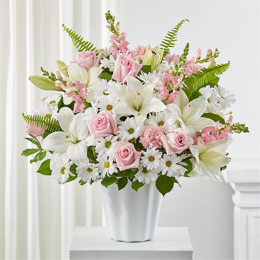 Soft Touch Tabletop Basket – Bruce Philp Florist, Windsor ON