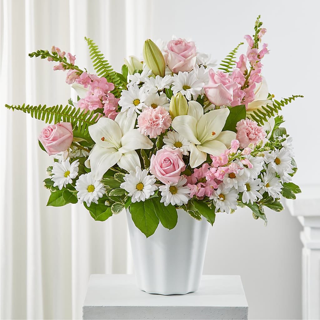 Soft Touch Tabletop Basket – Bruce Philp Florist, Windsor ON