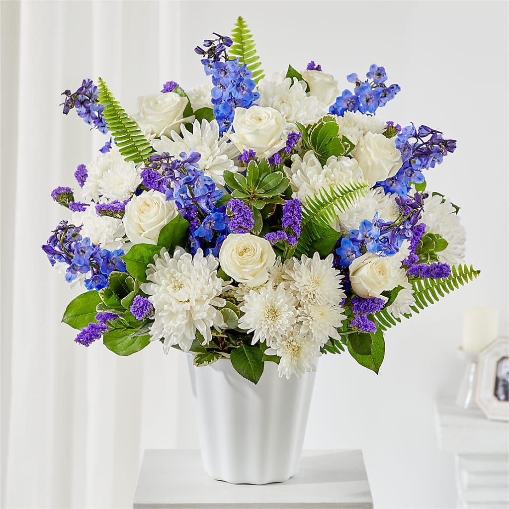 Hold Dear Tabletop Basket – Bruce Philp Florist, Windsor ON