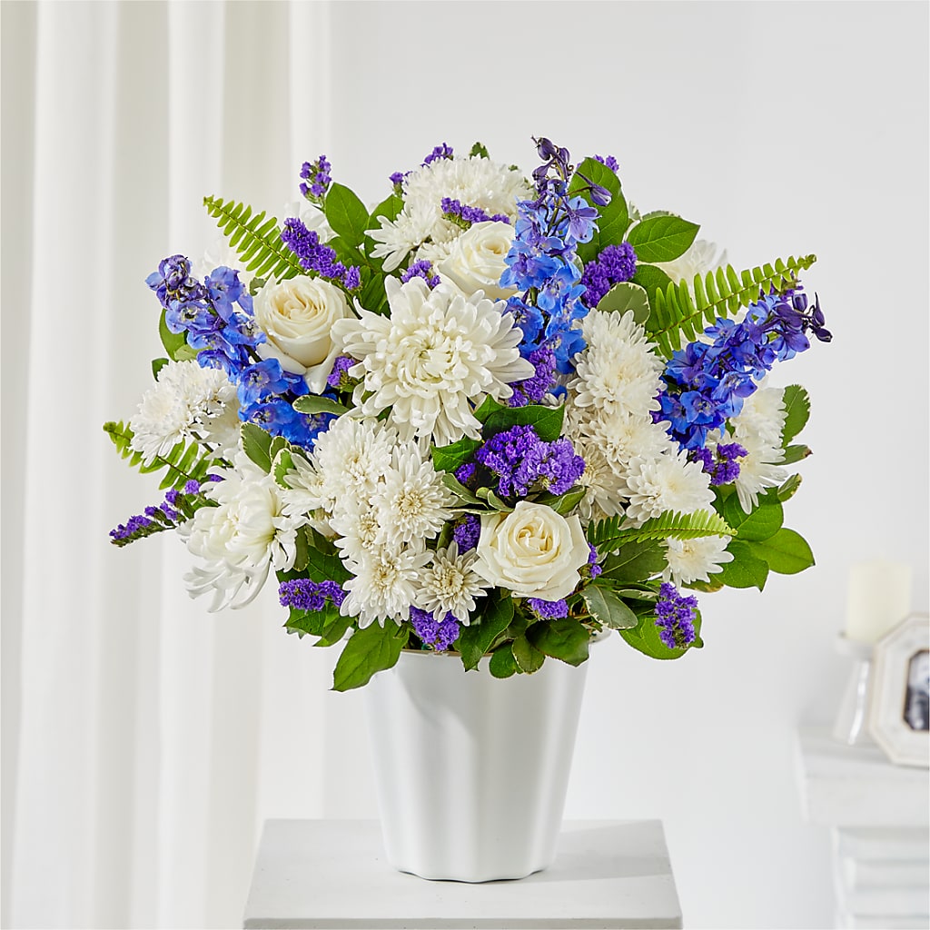 Hold Dear Tabletop Basket – Bruce Philp Florist, Windsor ON