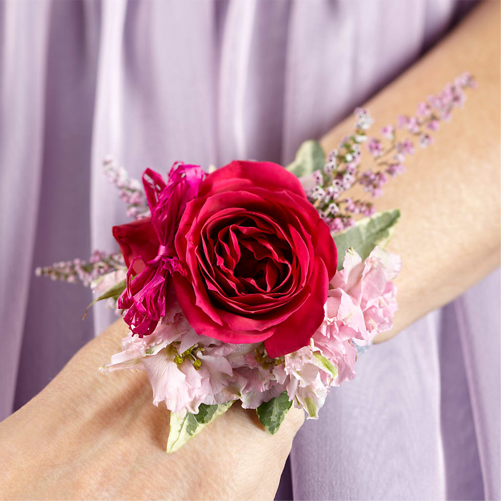 Rose Charm Corsage – Bruce Philp Florist, Windsor ON