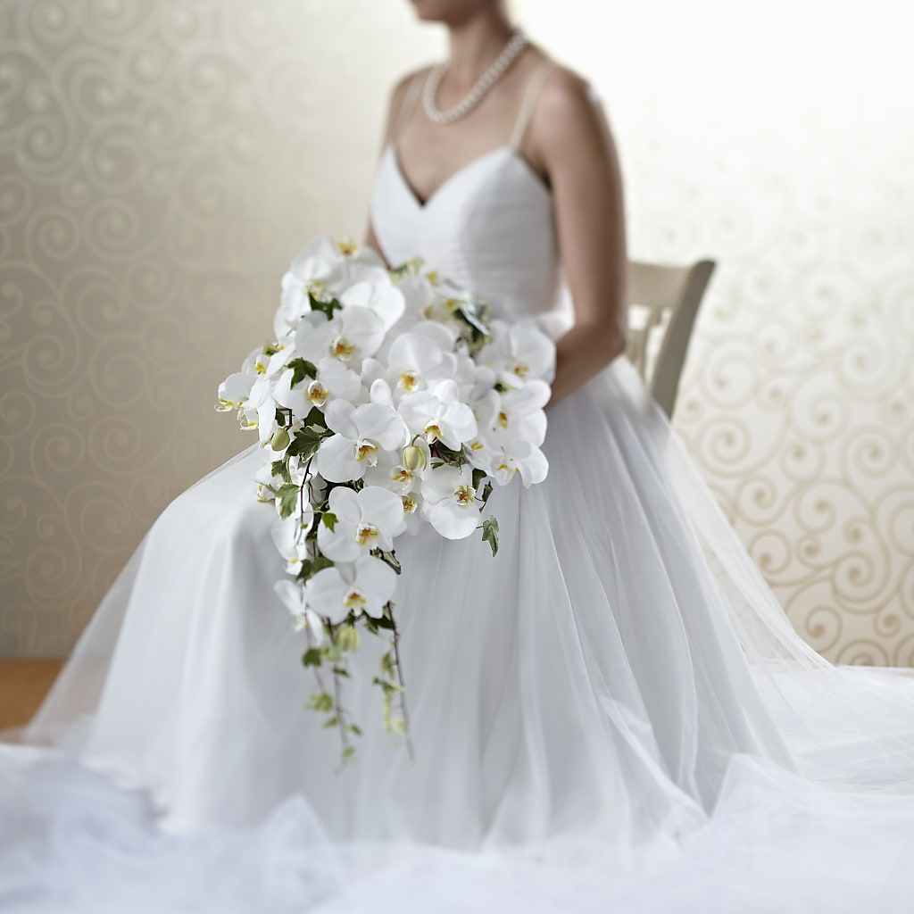 Classic White Bouquet – Bruce Philp Florist, Windsor ON
