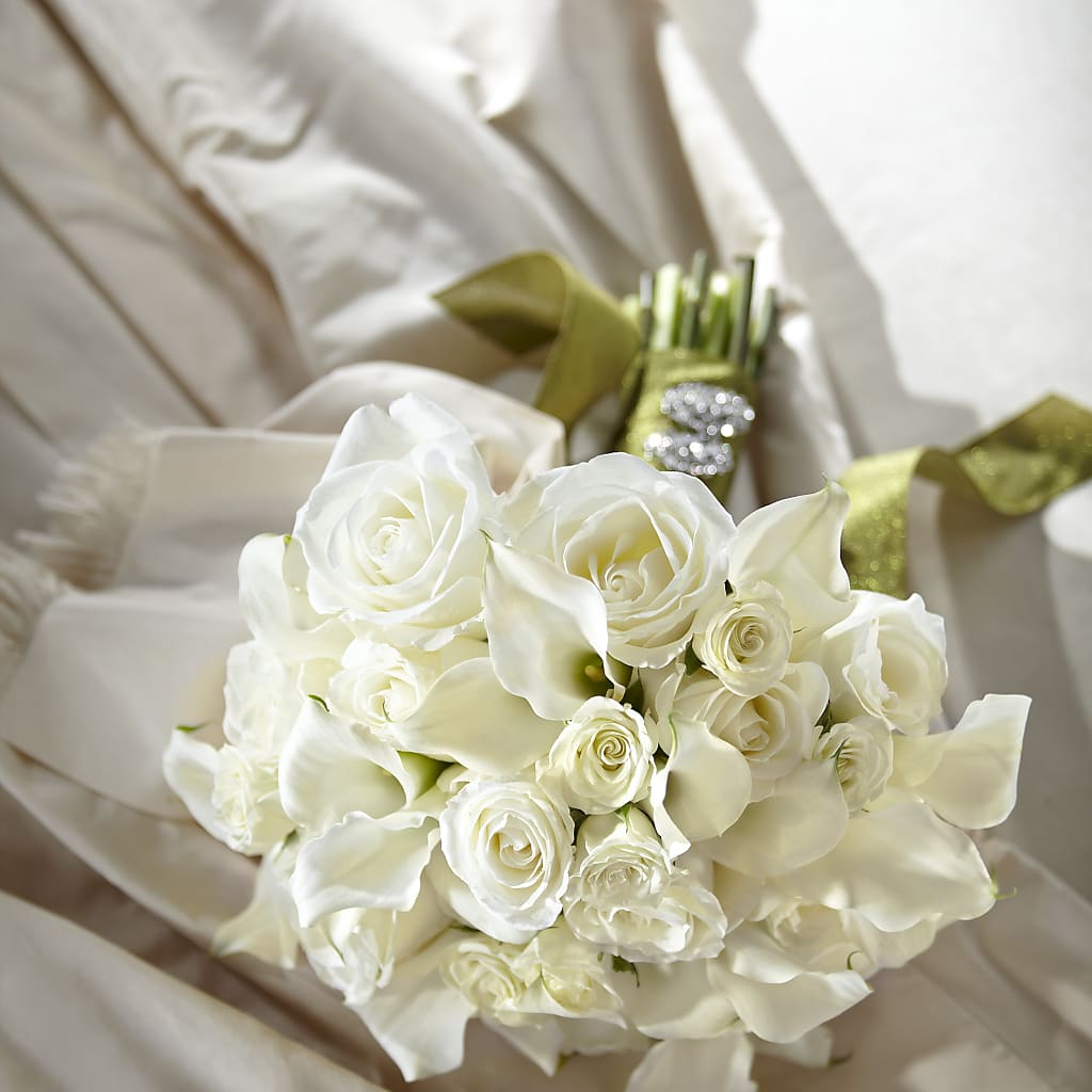 Serene Highness Bouquet – Bruce Philp Florist, Windsor ON