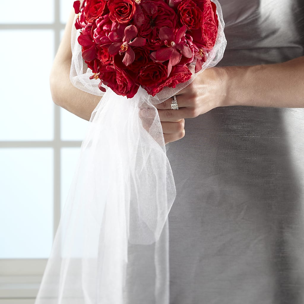 Desire Bouquet – Bruce Philp Florist, Windsor ON