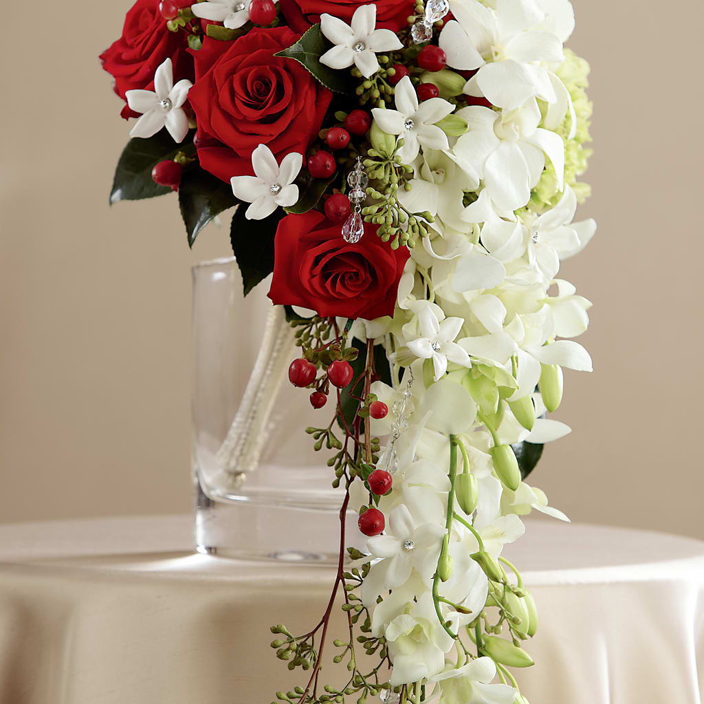 Here Comes the Bride Bouquet – Bruce Philp Florist, Windsor ON