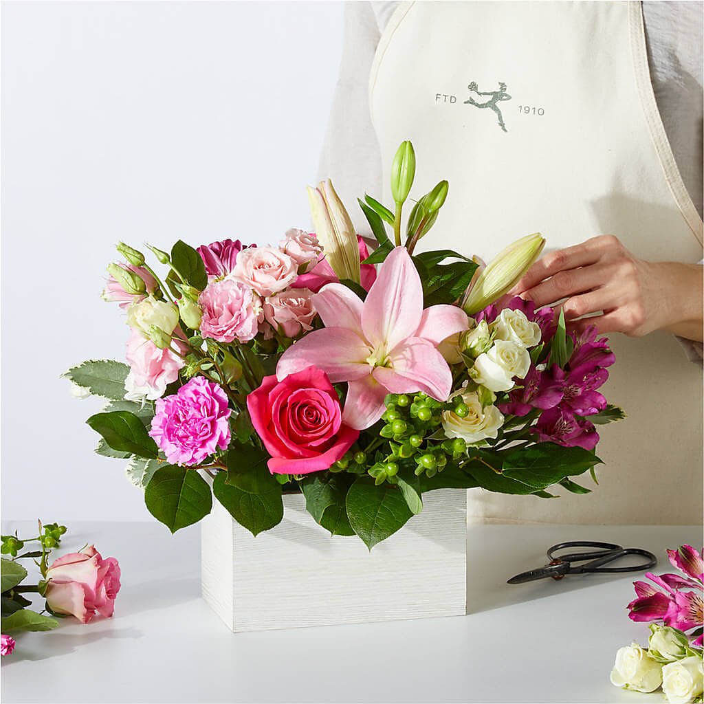 Sweetberry Box – A Florist Original –  Bruce Philp Florist, Windsor ON