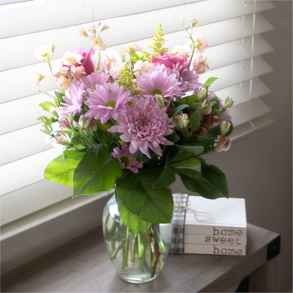 Pastel Tradition - A Florist Original –  Bruce Philp Florist, Windsor ON
