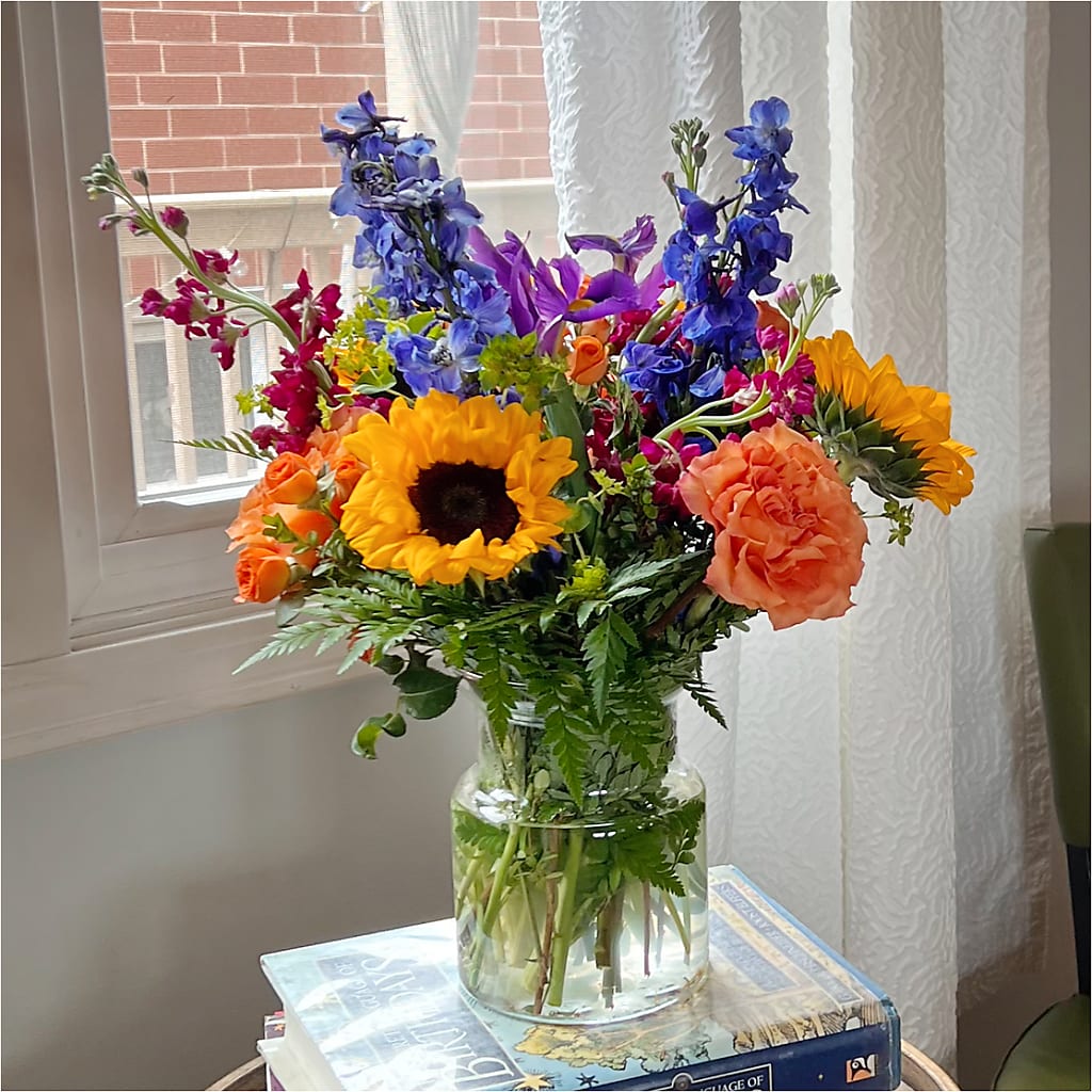 Rays of Life Bouquet –  Bruce Philp Florist, Windsor ON