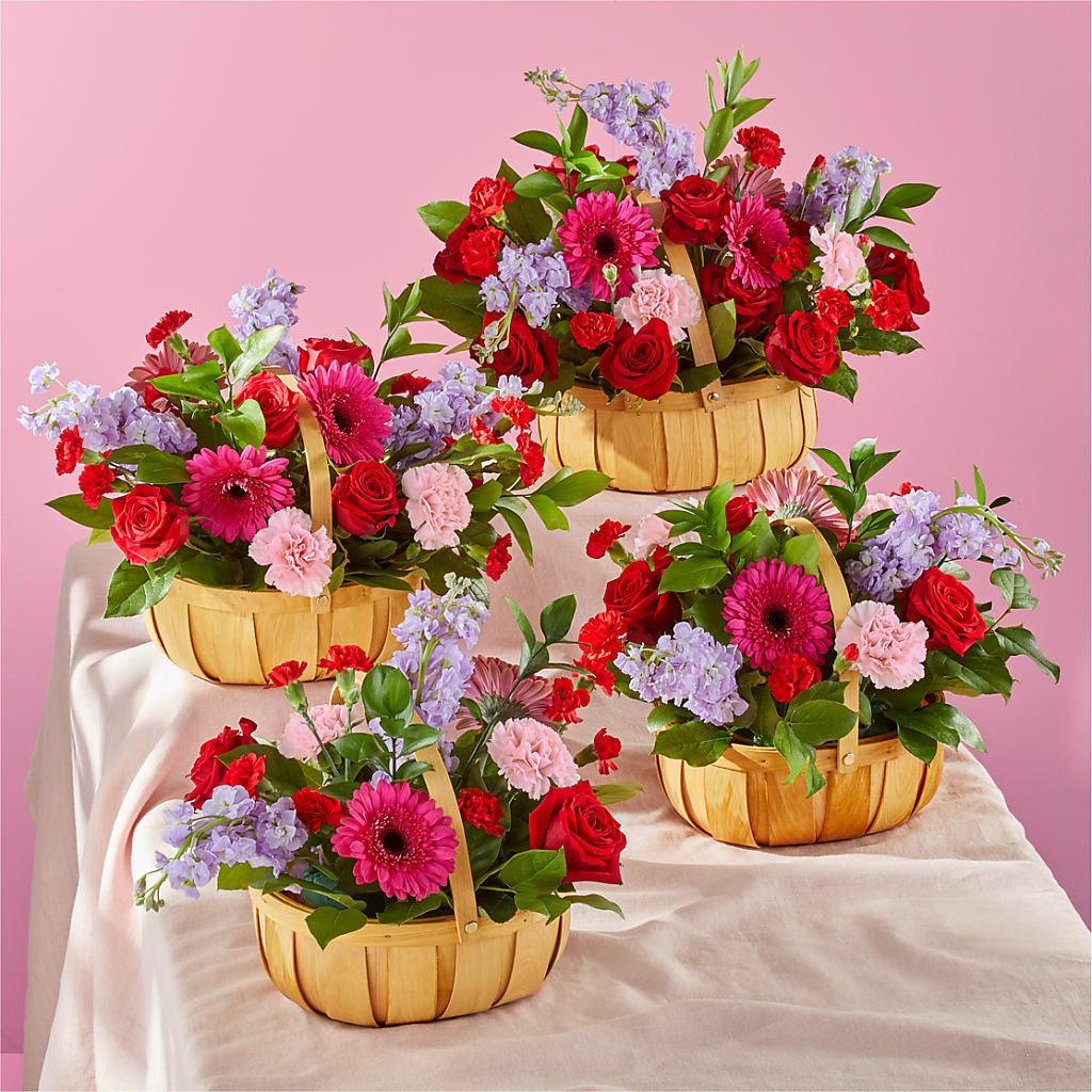 Pink Picnic Basket –  Bruce Philp Florist, Windsor ON