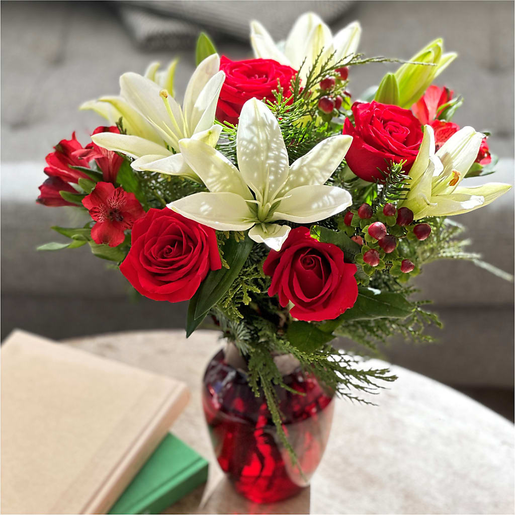 Evergreen Delight Bouquet –  Bruce Philp Florist, Windsor ON
