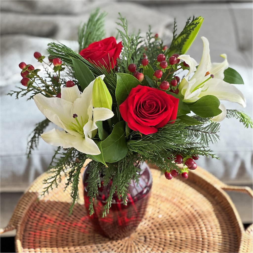 Evergreen Delight Bouquet –  Bruce Philp Florist, Windsor ON