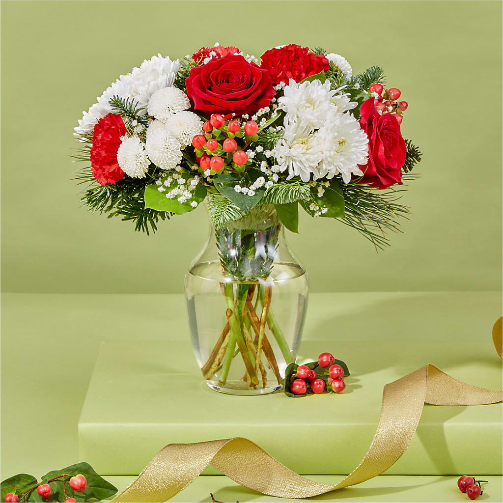 Chance of Flurries Bouquet –  Bruce Philp Florist, Windsor ON