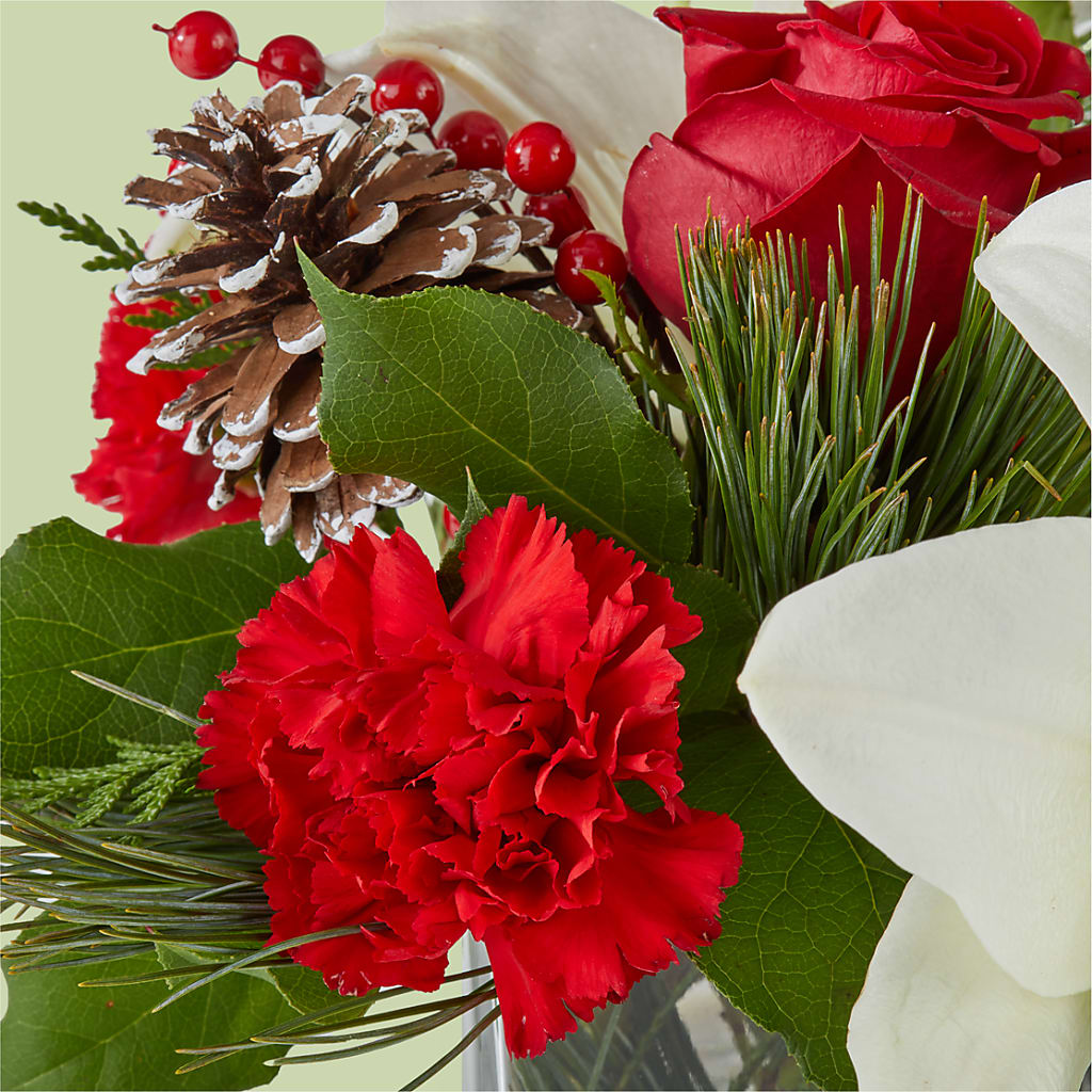 Glistening Icicles Bouquet –  Bruce Philp Florist, Windsor ON