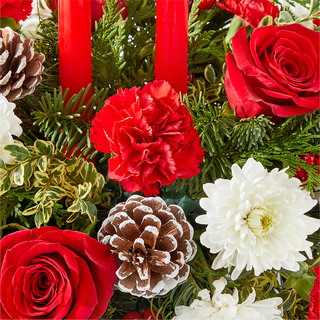 Holiday Soiree Centerpiece –  Bruce Philp Florist, Windsor ON