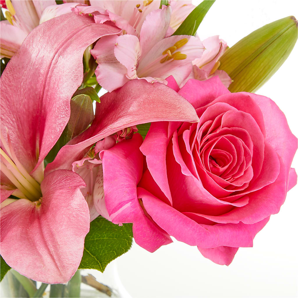 Lots of Love Bouquet –  Bruce Philp Florist, Windsor ON