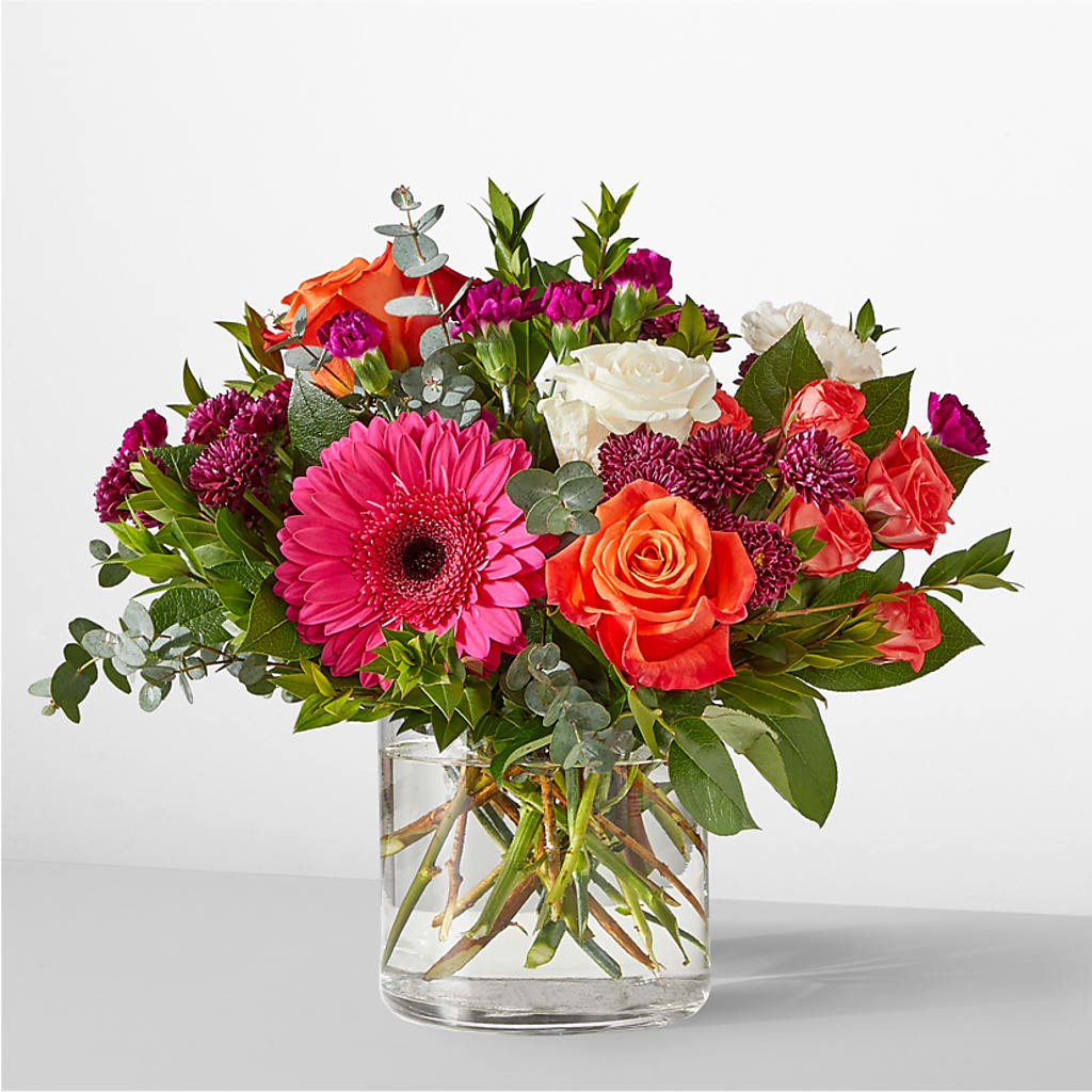 Smell the Roses Bouquet –  Bruce Philp Florist, Windsor ON