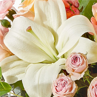 Grapefruit Splash Bouquet –  Bruce Philp Florist, Windsor ON