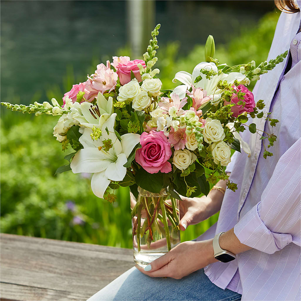 Fondly Bouquet –  Bruce Philp Florist, Windsor ON
